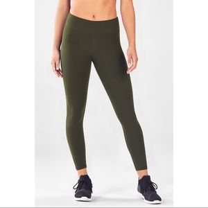 Fabletics Pants - Fabletics Salar Solid Powerhold® 7/8 Fabletics Pants - Fabletics Salar Solid Powerhold® 7/8